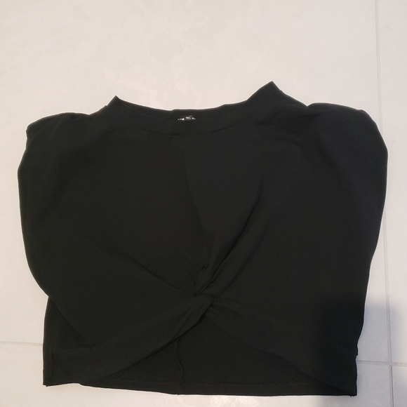 Crop top with shoulder pads - Picture 3 of 5